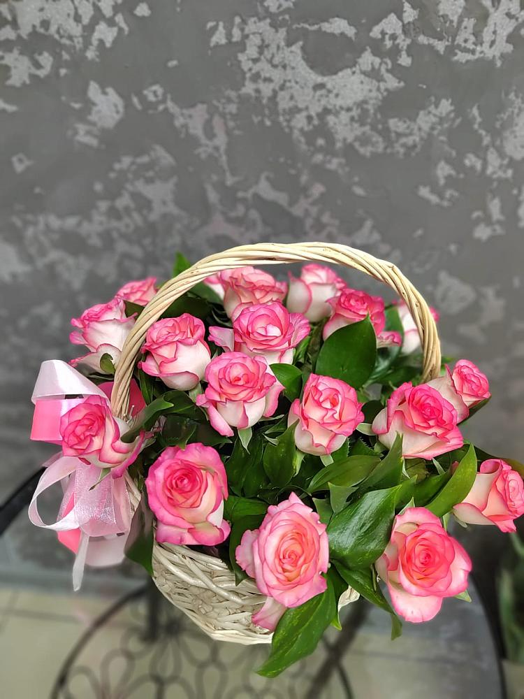 Цветочная композиция из Розы в корзине в Дьяконове