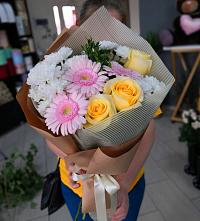 Букет цветов из:  Герберы, Розы и Хризантемы в Дьяконове