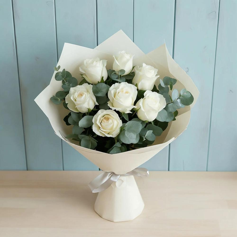 Букет Белые розы в Эвкалипте в Дьяконове