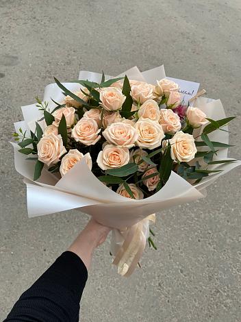Букет Кремовые розы Латте в Дьяконове