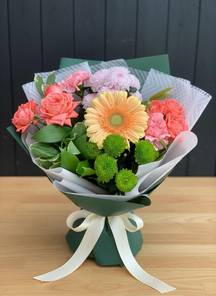 Букет цветов из: Гвоздики, Розы, Герберы и Хризантемы в Дьяконове