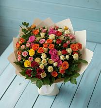 Букет Микс из разноцветных кустовых роз в Дьяконове